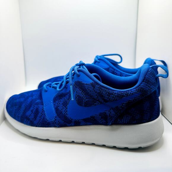 Nike Shoes - Nike Blue Tennis Shoe 8.5
